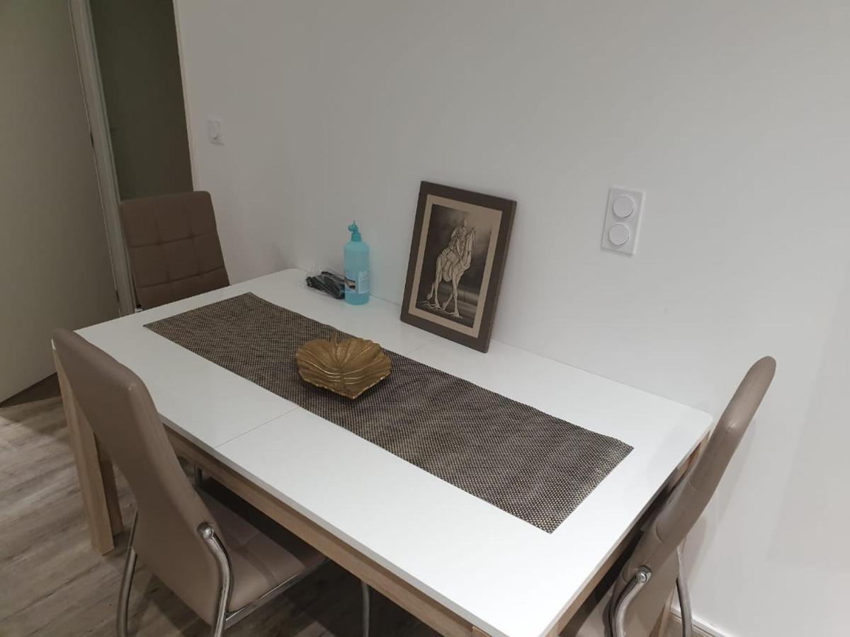 Appartement Cosy Et Chaleureux Lons-le-Saunier Buitenkant foto